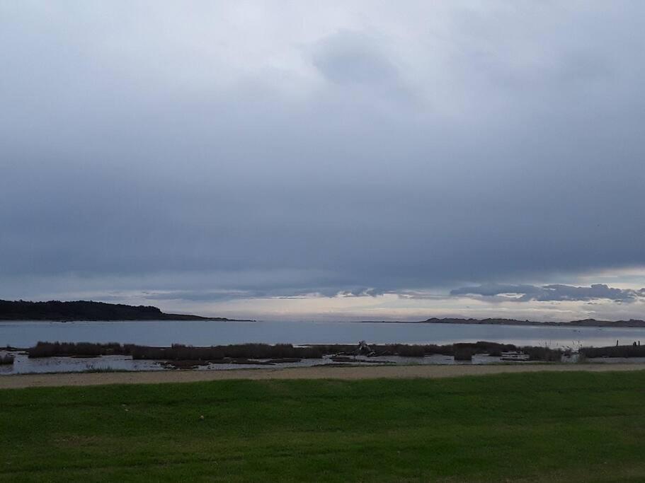 Relaxed Beach Retreat, Mod Family Friendly Bach Foxton Beach Bagian luar foto
