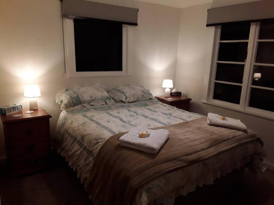 Relaxed Beach Retreat, Mod Family Friendly Bach Foxton Beach Bagian luar foto